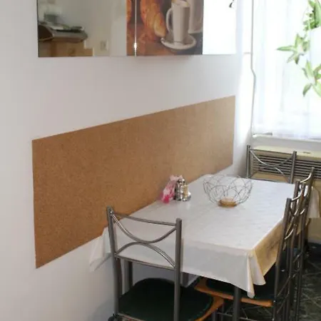 Muzeumpark Apartman 아파트 Tiszafüred